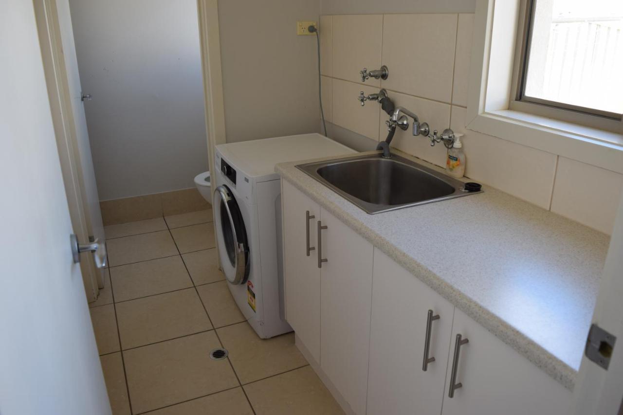 Christies Seahorse Holiday Townhouses Port Noarlunga エクステリア 写真